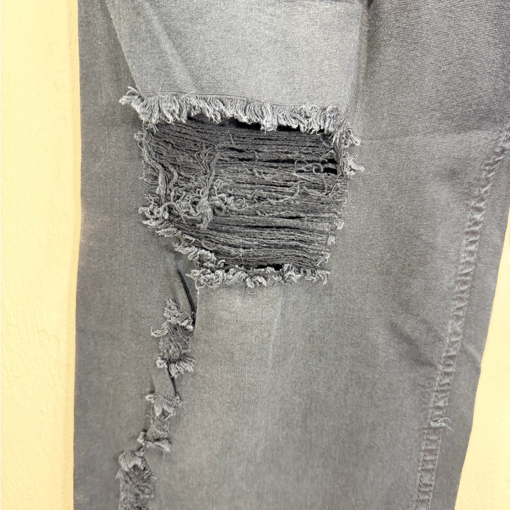 Pilcro Black Low Rise Distressed Pants - Picture 9 of 16